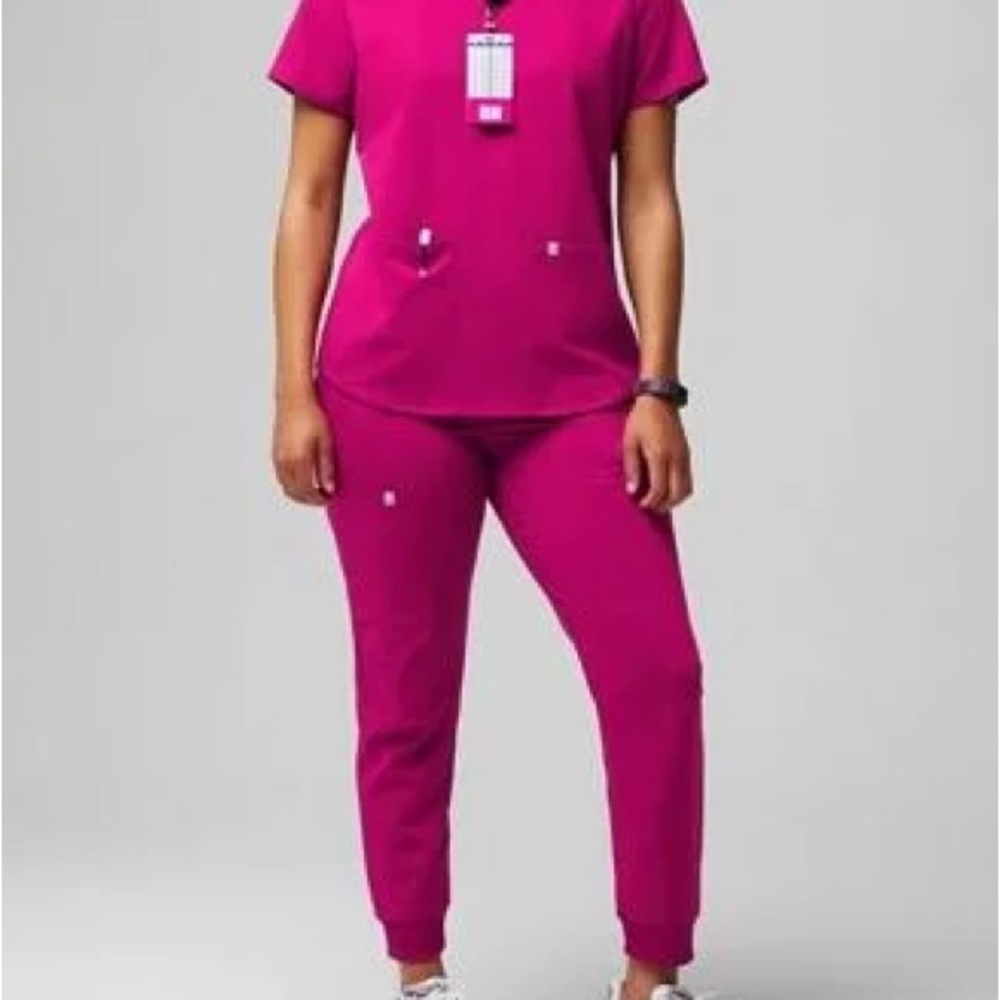Fabletics scrub set JOGGER size small TOP size XS